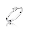 Złoty pierścionek ozdobiony diamentem 0.15 ct