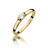 Złoty pierścionek zaręczynowy ozdobiony diamentem 0.15 ct