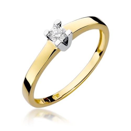 Złoty pierścionek ozdobiony diamentem 0,12 ct