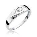 Złoty pierścionek ozdobiony diamentami 0,12 ct