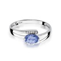 Złoty pierścionek ozdobiony diamentami i tanzanitem 0.40 ct