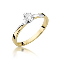 Złoty pierścionek zaręczynowy ozdobiony brylantem 0.25 ct