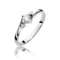 Złoty pierścionek ozdobiony diamentami 0.28 ct