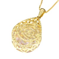 Złota elegancka zawieszka 